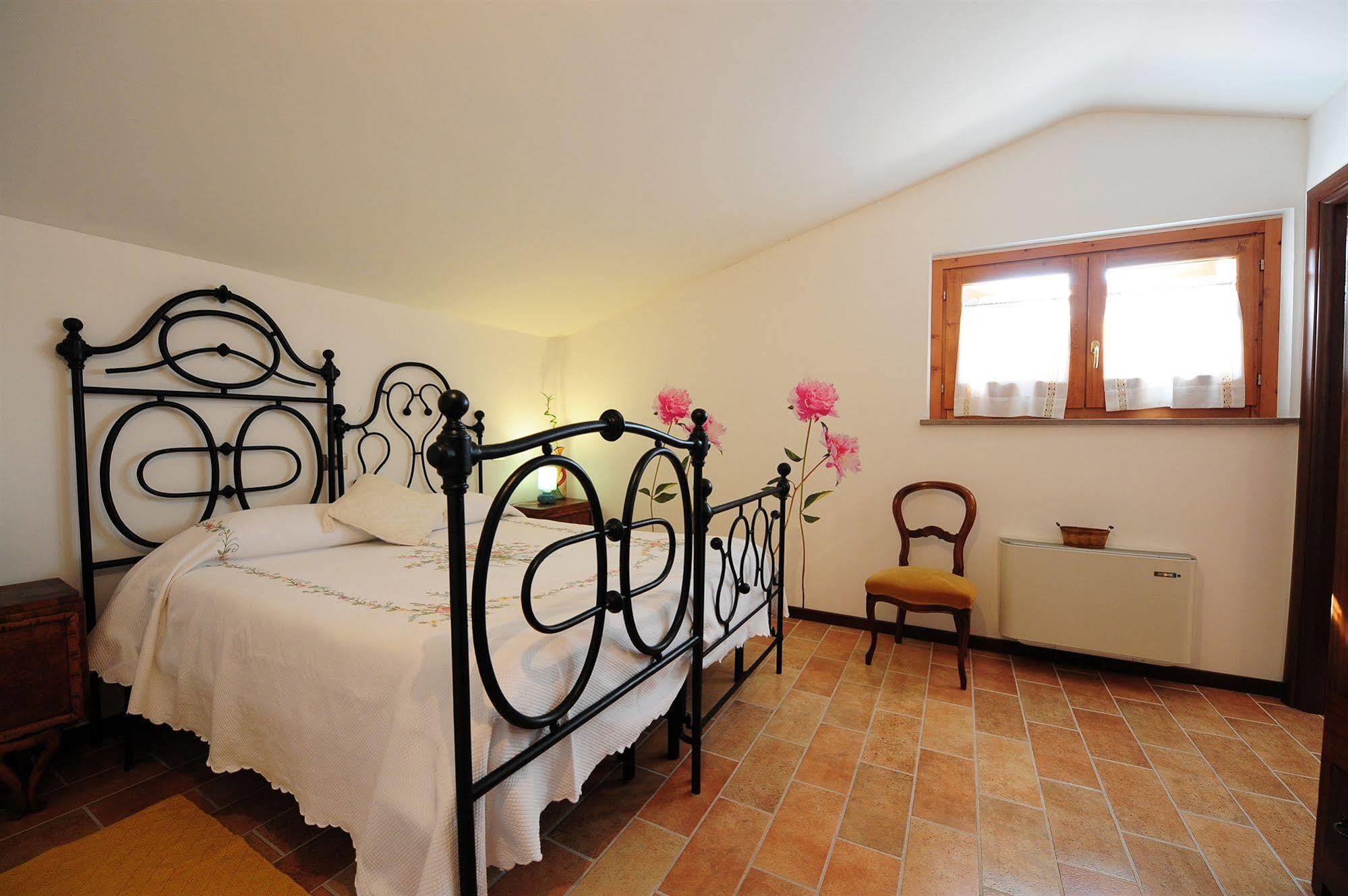 C'Era Una Volta B&B Perugia Bagian luar foto
